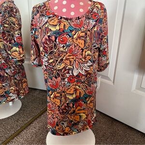 LuLaRoe Multicolor Floral Gigi Shirt SZMD